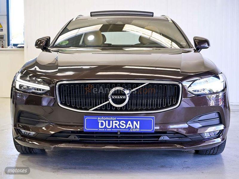 Volvo V 90 2.0 D5 AWD Momentum Auto de 2018 con 88.669 Km por 32.500 EUR. en Madrid