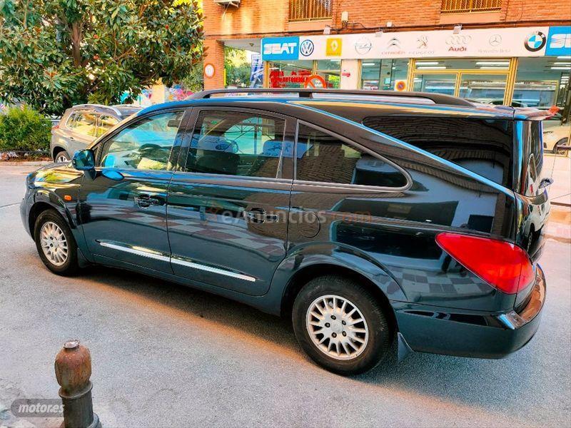 Ssangyong Rodius 270Xdi Premium Auto de 2013 con 154.125 Km por 9.490 EUR. en Granada