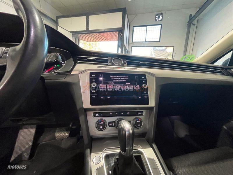 Volkswagen Passat Advance 2.0 TDI 110kW150CV DSG Variant de 2018 con 69.301 Km por 23.000 EUR. en Sevilla