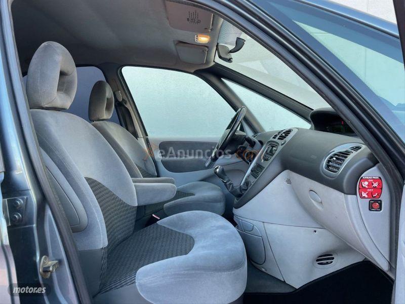 Citroen Xsara Picasso 1.6 HDi 92 Exclusive de 2007 con 171.571 Km por 3.850 EUR. en Barcelona