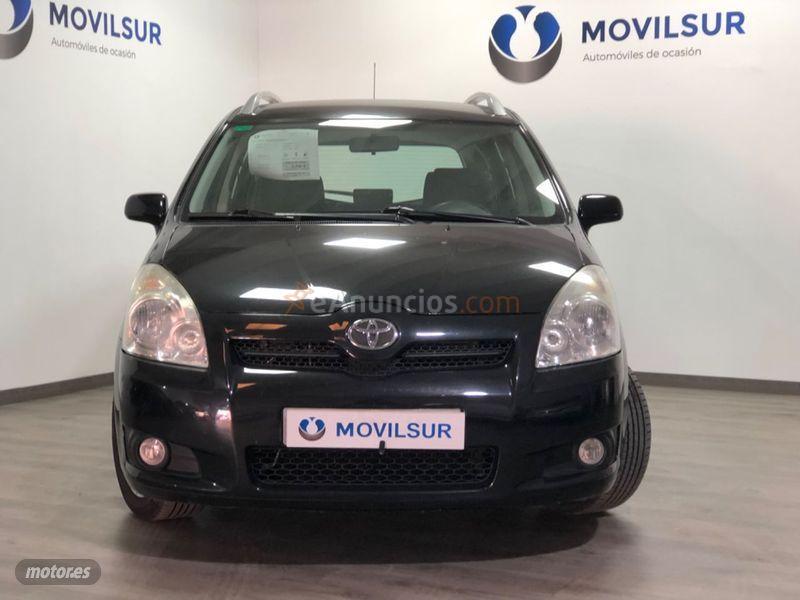 Toyota Corolla Verso 2.2 D4D 136cv Luna de 2007 con 148.021 Km por 5.700 EUR. en Sevilla