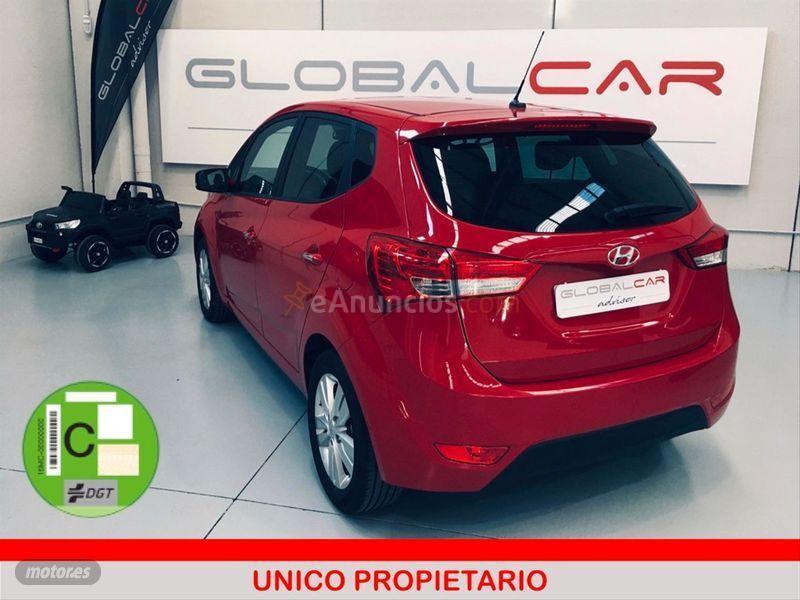 Hyundai iX20 1.6 MPI Tecno de 2015 con 44.000 Km por 12.400 EUR. en Madrid