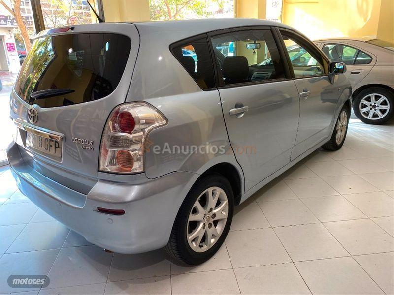 Toyota Corolla Verso 1.8 VVTi Luna de 2008 con 190.000 Km por 5.199 EUR. en Valencia