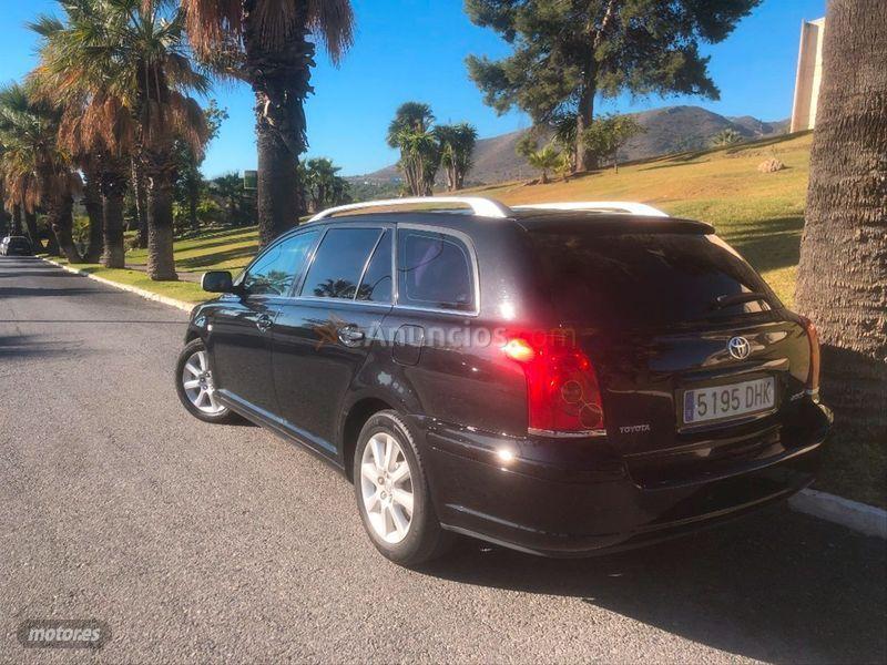 Toyota Avensis 1.8 VVTI SOL de 2005 con 112.900 Km por 4.750 EUR. en Malaga