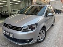 Volkswagen Touran 1.6 TDI 105cv DSG Edition de 2013 con 162.000 Km por 10.990 EUR. en Barcelona