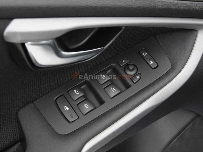 VOLVO V40 2.0 D2 KINETIC 5P -