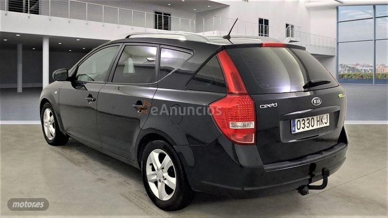 Kia Ceed 1.6 CRDi VGT 128cv Drive de 2012 con 116.000 Km por 7.990 EUR. en Madrid