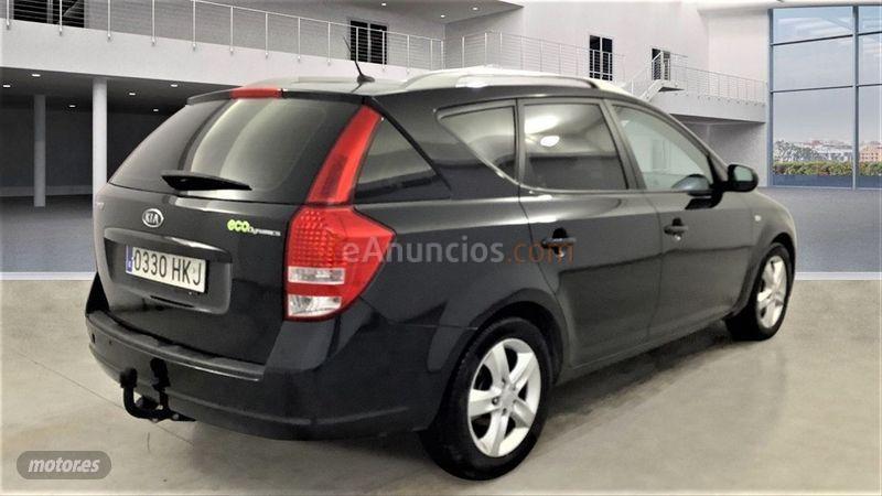 Kia Ceed 1.6 CRDi VGT 128cv Drive de 2012 con 116.000 Km por 7.990 EUR. en Madrid