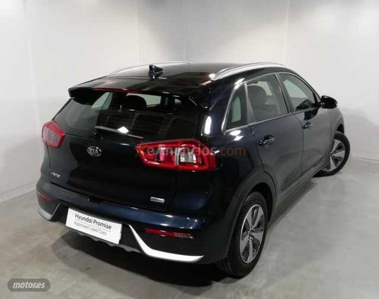 Kia Niro Niro 1.6 HEV Drive de 2019 con 64.242 Km por 17.500 EUR. en Madrid