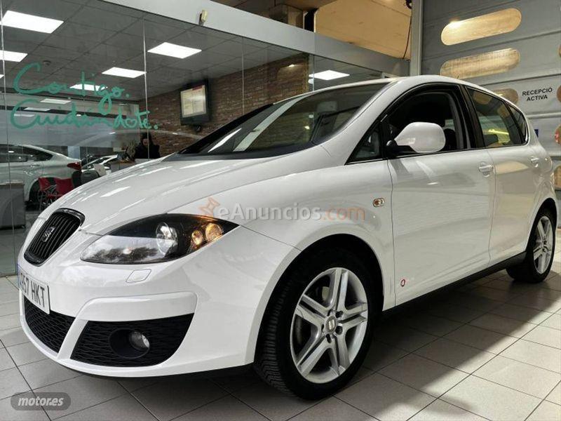 Seat Altea 1.6 TDI 105cv Style DSG de 2012 con 110.192 Km por 9.800 EUR. en Barcelona