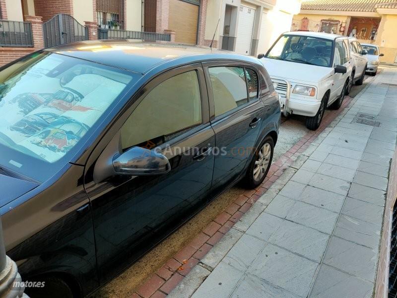 Opel Astra OPEL  1.7CDTi Enjoy 100 de 2004 con 250.000 Km por 3.500 EUR. en Granada