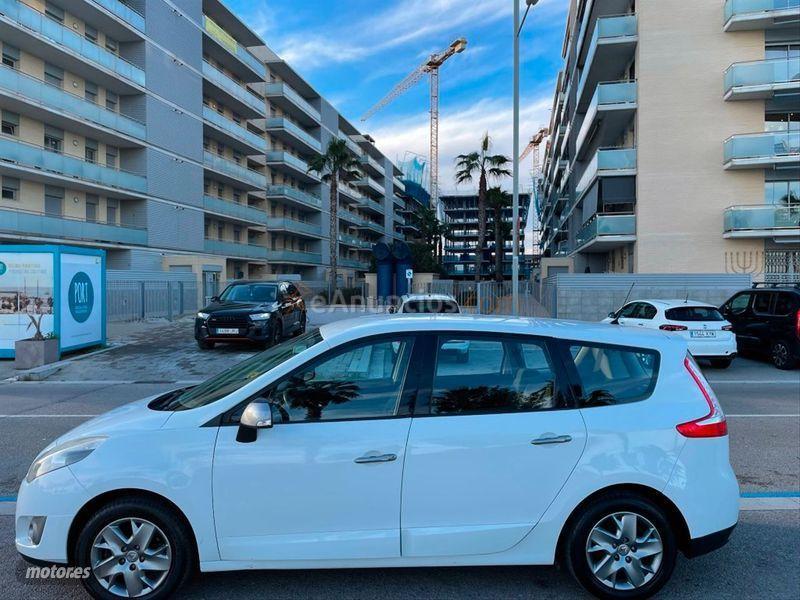 Renault Grand Scenic Dynamique dCi 110 7 plazas de 2011 con 152.000 Km por 6.800 EUR. en Barcelona