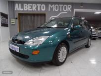 Ford Focus 1.8 TDdi Ghia de 2001 con 149.000 Km por 1.800 EUR. en Granada