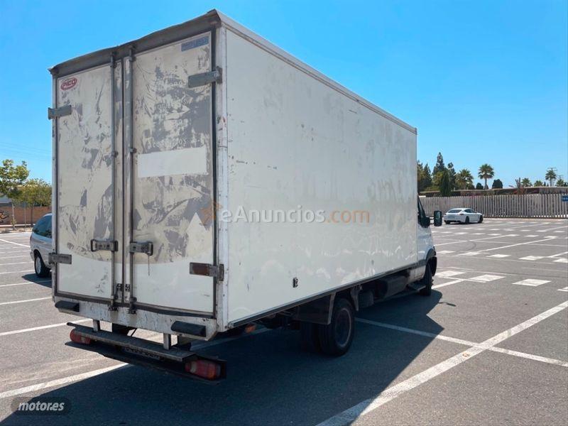 Renault Mascott 3.0dCi 160.65 3630 de 2005 con 256.000 Km por 6.900 EUR. en Alicante