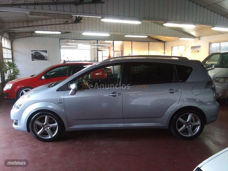 Toyota Corolla Verso 2.2 D4D 136cv Luna de 2007 con 230.000 Km por 4.290 EUR. en Madrid