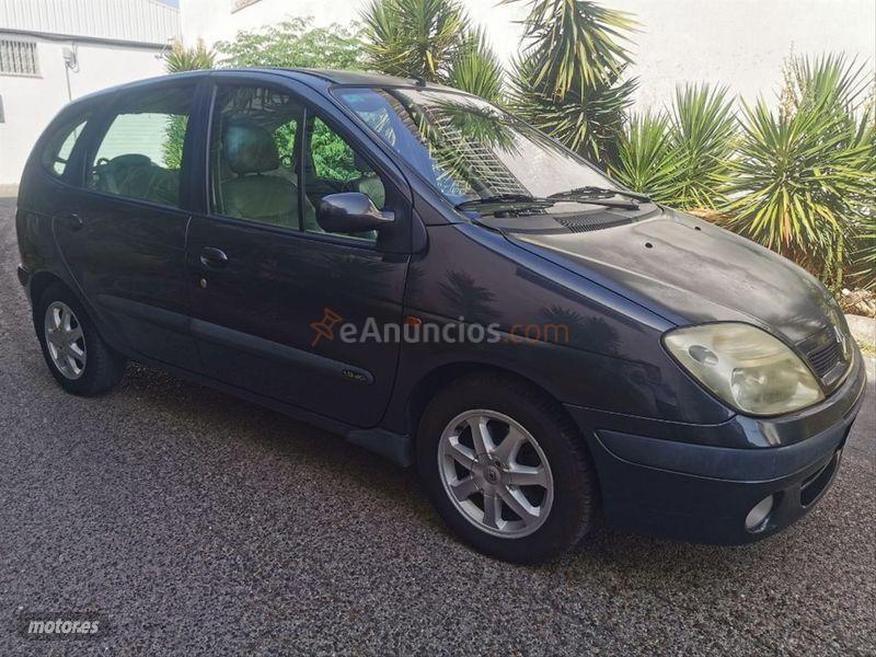 Renault Megane SCENIC PRIVILEGE 1.9DCI de 2001 con 230.000 Km por 1.600 EUR. en Sevilla