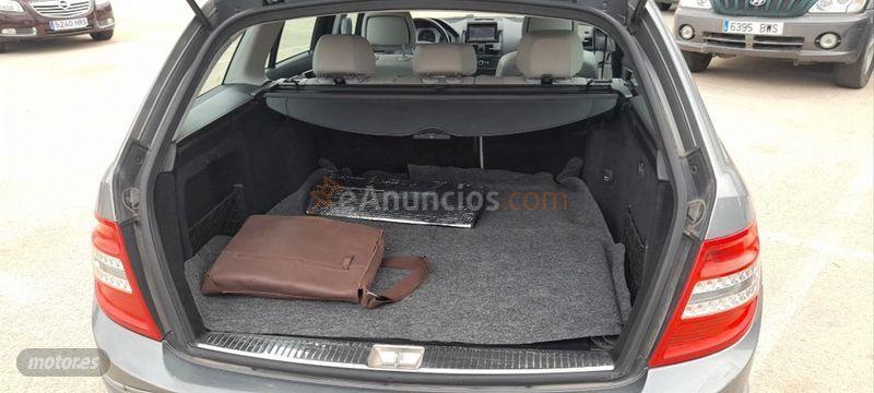 Mercedes Clase C C 220 CDI Avantgarde Estate de 2008 con 247.000 Km por 8.999 EUR. en Alicante