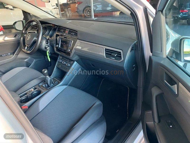 Volkswagen Touran Business 1.6 TDI 85kW 115CV de 2017 con 135.530 Km por 16.500 EUR. en Cadiz