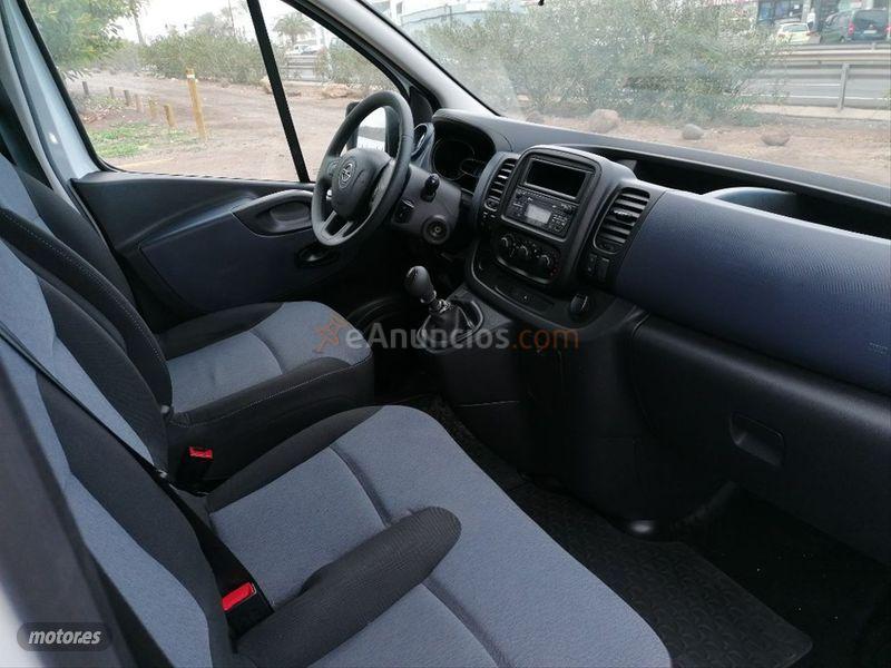 Opel Vivaro 1.6 CDTI SS 92kW L1 2.7t Combi Plus9 de 2017 con 121.000 Km por 19.400 EUR. en Las Palmas