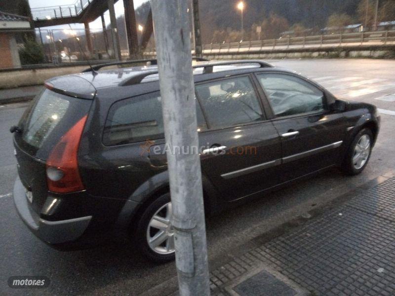 Renault Megane GRAND TOUR CONFORT AUTHENTIQUE 1.5DCI100 de 2004 con 249.000 Km por 1.900 EUR. en Asturias