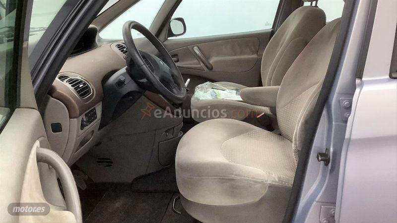 Citroen Xsara Picasso 2.0 HDI SX Plus de 2002 con 342.878 Km por 960 EUR. en Toledo