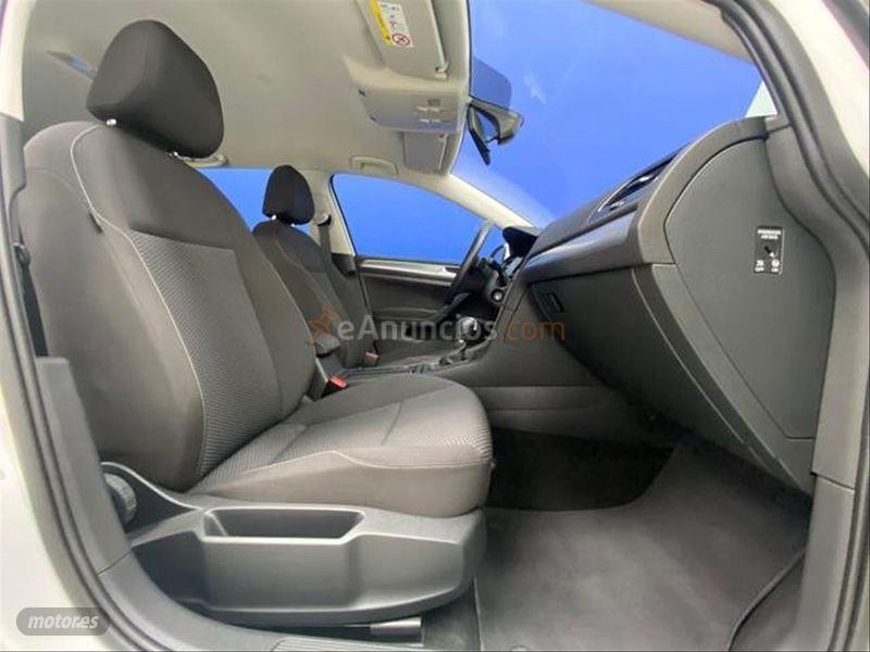 Volkswagen Golf Business  Navi 1.6 TDI 85kW DSG Variant de 2019 con 24.607 Km por 20.999 EUR. en Malaga