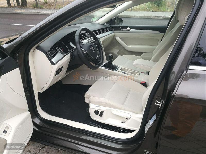 Volkswagen Passat Variant Advance 2.0 TDI 150CV BMT de 2015 con 147.000 Km por 14.600 EUR. en Madrid