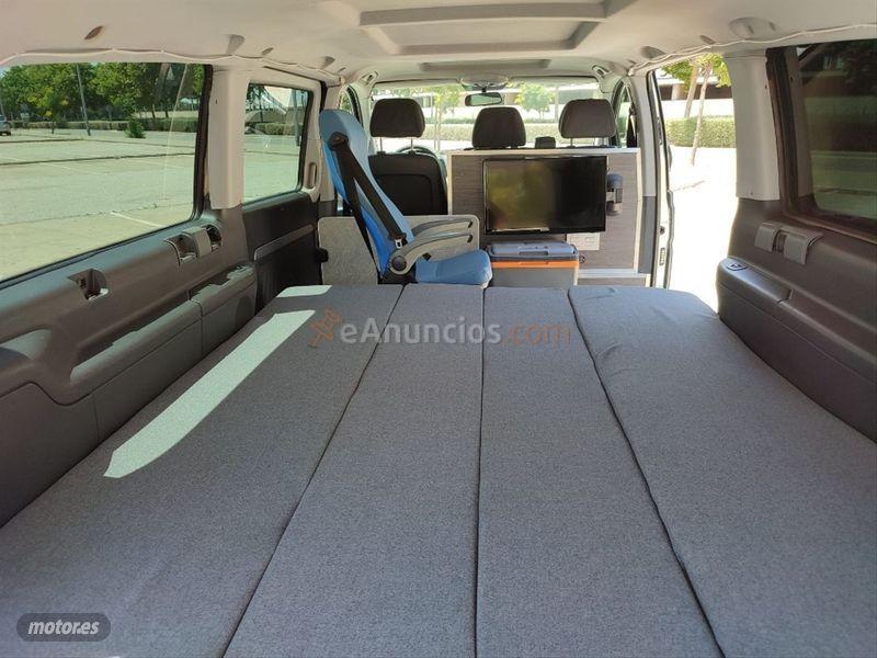 Mercedes Viano 3.0 CDI Ambiente Extralarga de 2006 con 182.000 Km por 15.900 EUR. en Sevilla