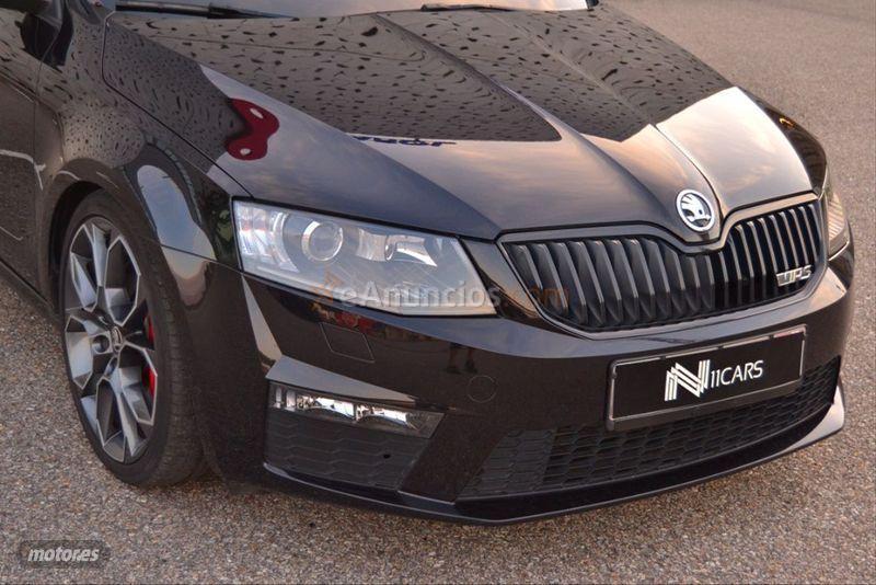 Skoda Octavia Combi 2.0 TDI CR 135KW 184cv DSG RS de 2016 con 74.000 Km por 22.900 EUR. en Pontevedra