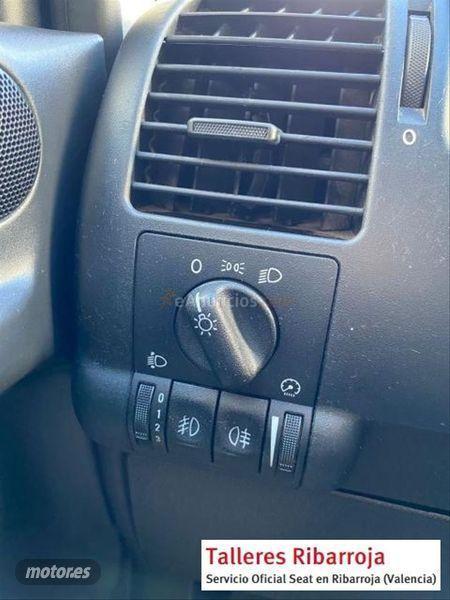 Opel Zafira 1.8 16V ELEGANCE AUTO de 2000 con 206.731 Km por 2.690 EUR. en Valencia