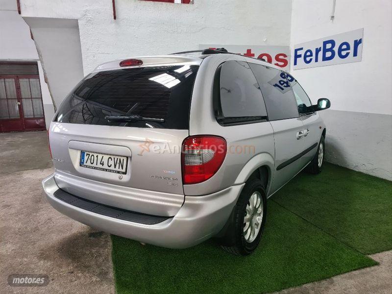 Chrysler Grand Voyager SE 2.4 Warner Bros de 2004 con 239.000 Km por 3.400 EUR. en Salamanca