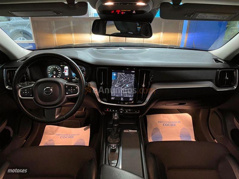 Volvo V 60 2.0 D3 Momentum Auto de 2019 con 110.000 Km por 24.950 EUR. en Ciudad Real