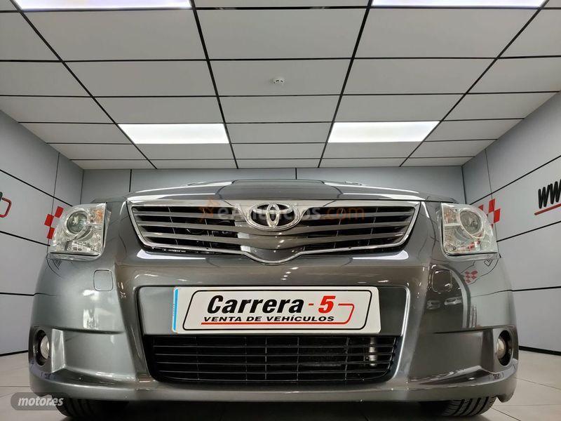 Toyota Avensis 2.0 D4D Advance Cross Sport de 2010 con 200.000 Km por 7.400 EUR. en Madrid