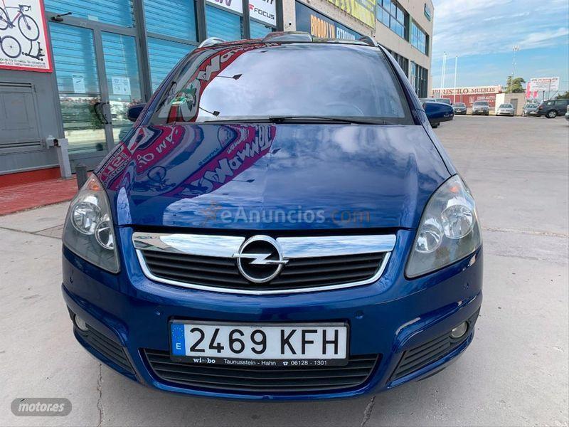 Opel Zafira Cosmo Deportivo 1.9 CDTi 16v de 2005 con 190.000 Km por 3.780 EUR. en Madrid