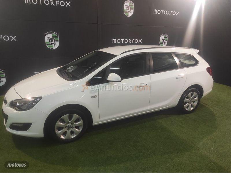 Opel Astra 1.6 CDTi SS 110 CV Selective ST de 2014 con 152.000 Km por 7.500 EUR. en Asturias