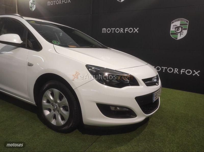 Opel Astra 1.6 CDTi SS 110 CV Selective ST de 2014 con 152.000 Km por 7.500 EUR. en Asturias