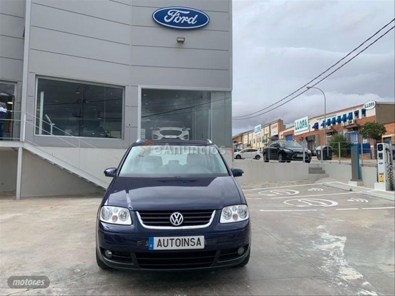 Volkswagen Touran 1.9 TDI Edition de 2005 con 204.000 Km por 4.800 EUR. en Segovia