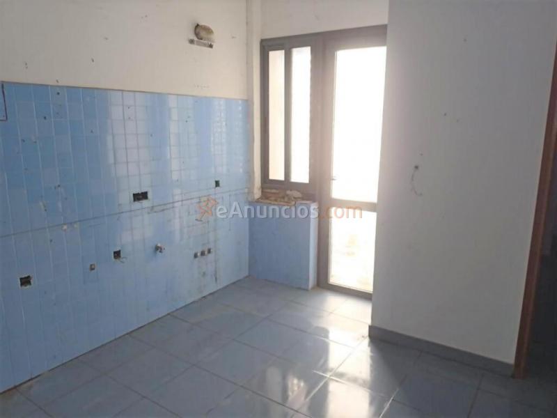 Gran casa de 409 m2 dotada de 521 m2 de patio.