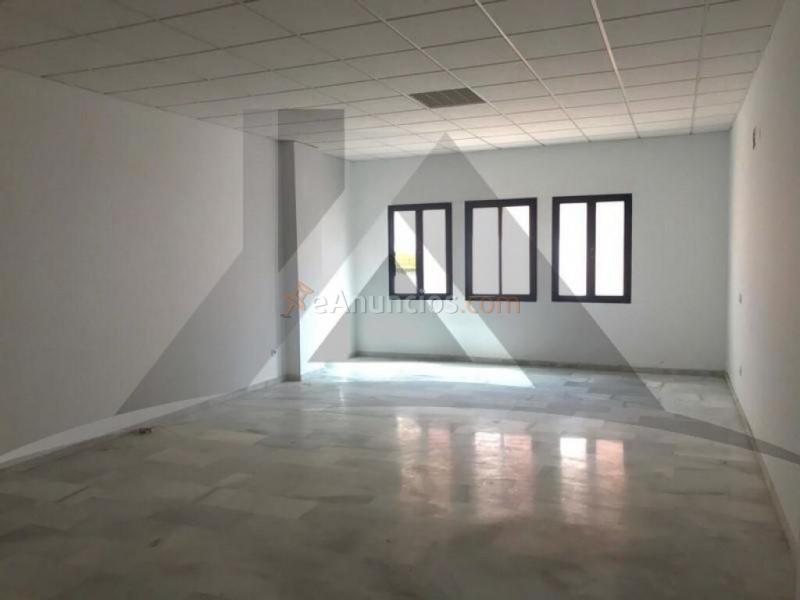 Local comercial  oficina diáfana, en primera planta de edificio con ascensor