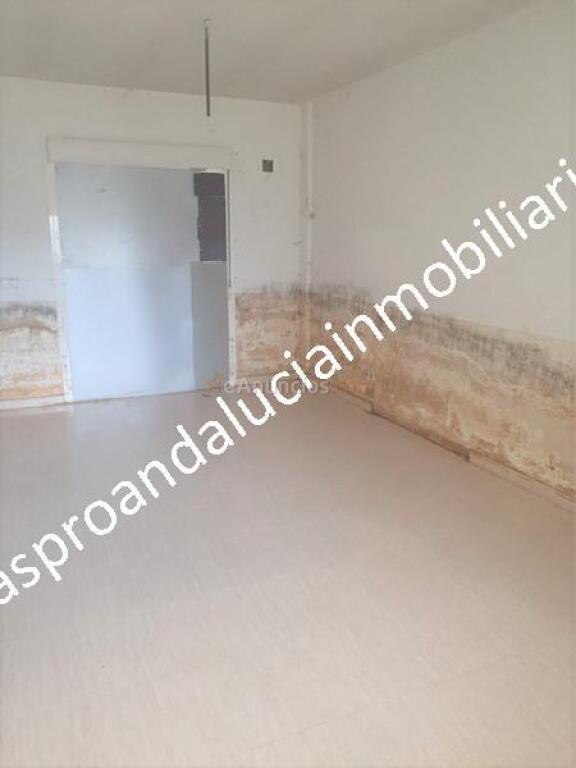 ADOSADO DE DOS PLANTAS NEGOCIAMOS EL PRECIO