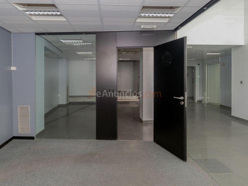 LOCAL COMERCIAL A PIE DE CALLE