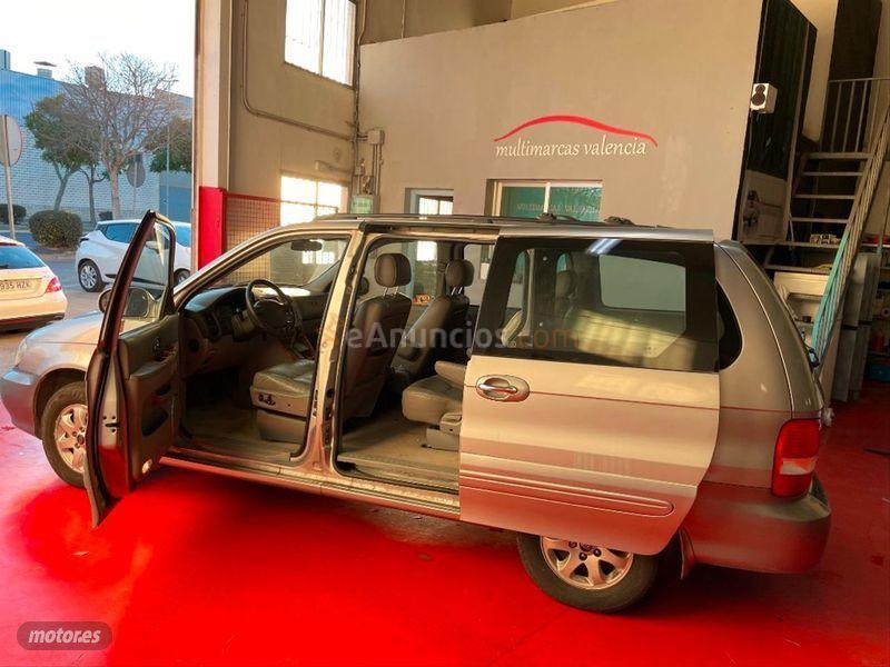 Kia Carnival 2.9 CRDi EX de 2006 con 196.000 Km por 3.500 EUR. en Valencia