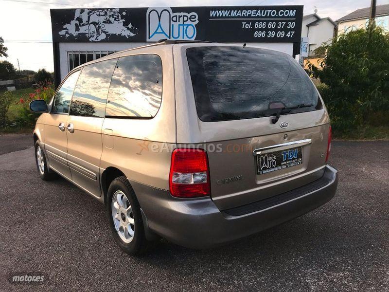 Kia Carnival 2.9 CRDi EX de 2004 con 249.500 Km por 3.899 EUR. en Lugo