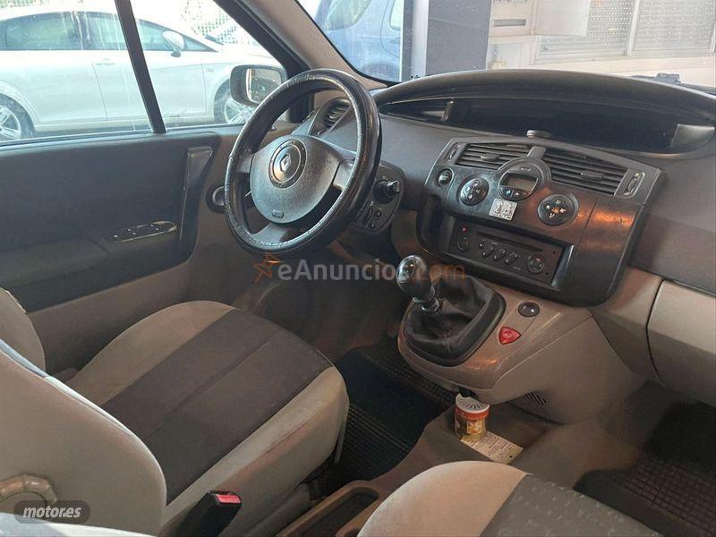 Renault Scenic CONFORT DYNAMIQUE 1.9DCI de 2003 con 75.324 Km por 2.499 EUR. en Sevilla