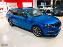 Skoda Octavia Combi 2.0 TDI CR 184cv DSG RS de 2015 con 100.000 Km por 23.990 EUR. en Pontevedra