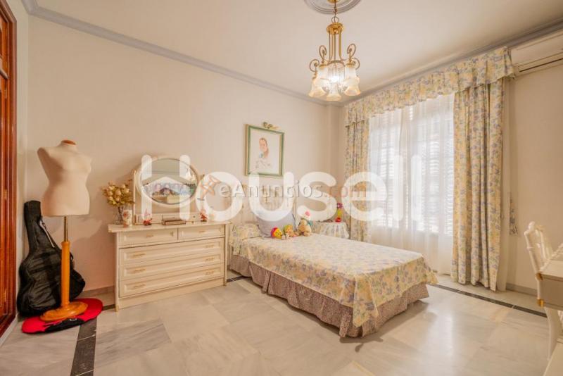 Casa en venta de 335 m en Calle José María Izquierdo, 41008 Sevilla