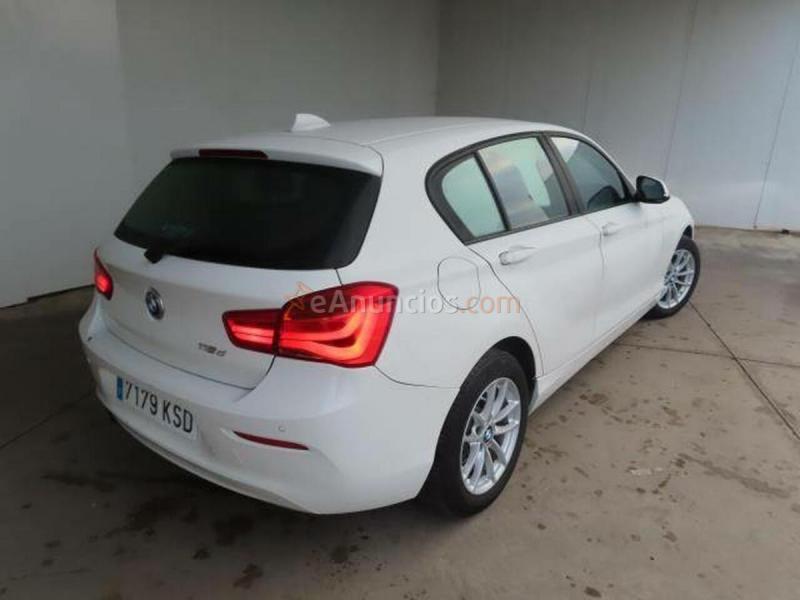 BMW Serie 1  120dA -