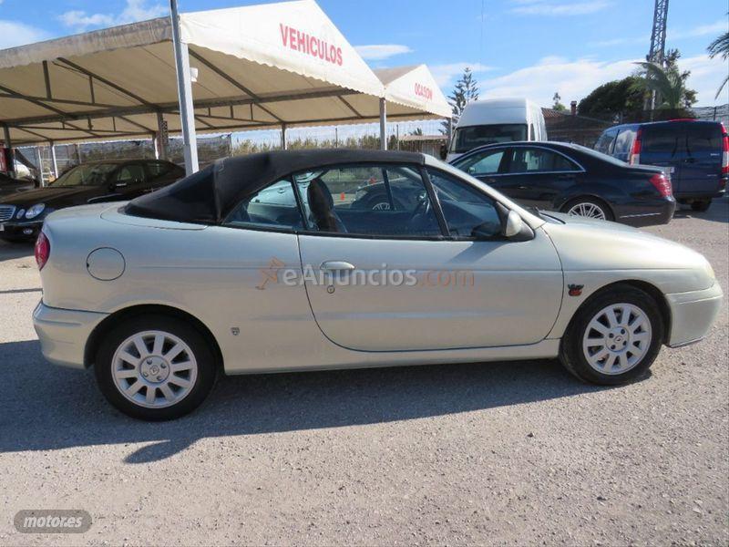 Renault Megane CABRIO DYNAMIQUE 1.6 16V de 2002 con 117.000 Km por 1.990 EUR. en Alicante