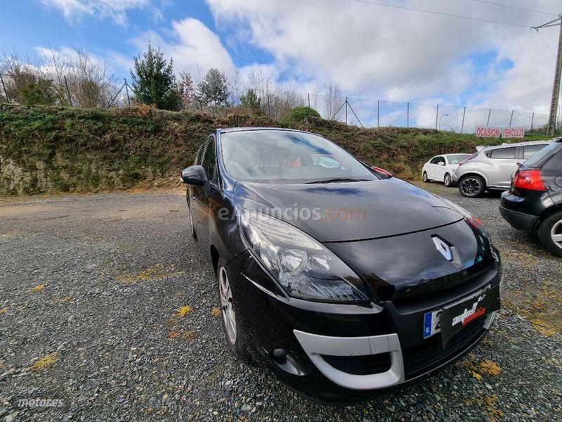 Renault Scenic Dynamique 1.5dCi 105cv eco2 de 2009 con 133.000 Km por 7.600 EUR. en Pontevedra