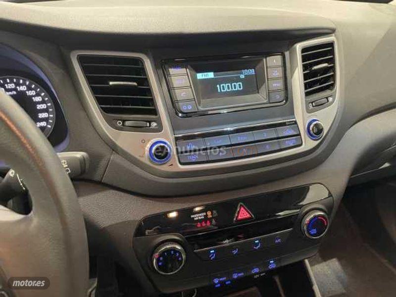 Hyundai Tucson 1.6 GDI BE Essence 4x2 de 2018 con 47.600 Km por 17.200 EUR. en Barcelona